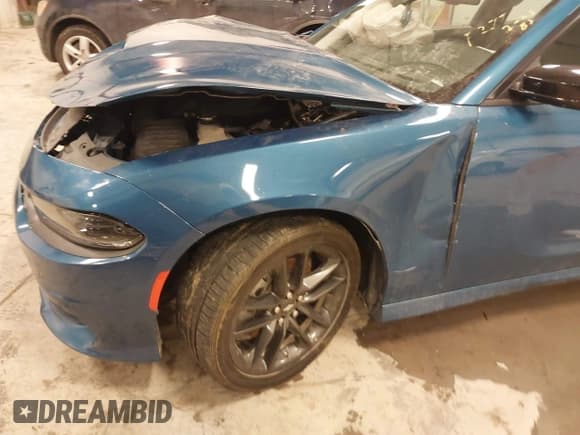 ✅ 2023 Dodge Charger GT • VIN: 2C3CDXMGXPH512005 • Lot: 41633865. Wystawiony na IAAI z przebiegiem 19 746 mil. Bezpłatny archiwum sprzedaży aukcyjnych z USA i szczegółowy raport historii pojazdu na DreamBid. Zdjęcie 6.