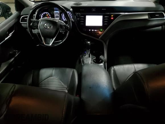 ✅ 2018 Toyota Camry SE • VIN: 4T1B11HK6JU022642 • Lot: 90721545. Wystawiony na Copart z przebiegiem 230 119 mil. Bezpłatny archiwum sprzedaży aukcyjnych z USA i szczegółowy raport historii pojazdu na DreamBid. Zdjęcie 8.