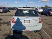 ✅ 2013 MINI Hardtop • VIN: WMWSU3C55DT689959 • Лот: 93443645. Опубликован ранее на Copart с пробегом 86 934 миль. Бесплатный доступ к архиву аукционных продаж из США и подробный отчёт об истории автомобиля на DreamBid. Изображение 6.