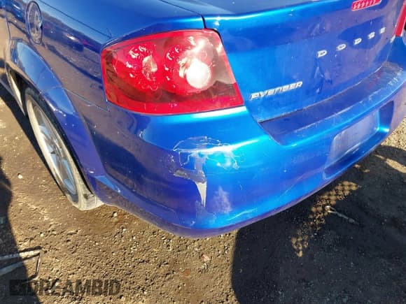 ✅ 2012 Dodge Avenger SXT • VIN: 1C3CDZCB6CN183337 • Лот: 43510233. Опубликован ранее на IAAI с пробегом 126 255 миль. Бесплатный доступ к архиву аукционных продаж из США и подробный отчёт об истории автомобиля на DreamBid. Изображение 18.