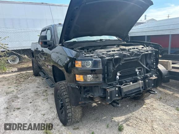 ✅ 2016 Chevrolet Silverado 2500HD LT • VIN: 1GC1KVEG5GF214930 • Lot: 89516535. Wystawiony na Copart z przebiegiem 153 258 mil. Bezpłatny archiwum sprzedaży aukcyjnych z USA i szczegółowy raport historii pojazdu na DreamBid. Zdjęcie 1.