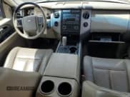 ✅ 2013 Ford Expedition Limited • VIN: 1FMJU1K5XDEF27409 • Лот: 57346465. Опубликован ранее на Copart с пробегом 220 920 миль. Бесплатный доступ к архиву аукционных продаж из США и подробный отчёт об истории автомобиля на DreamBid. Изображение 8.