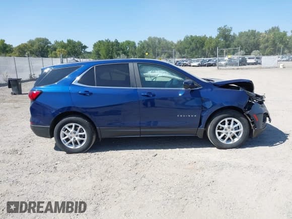 ✅ 2022 Chevrolet Equinox LT • VIN: 3GNAXUEVXNL161128 • Lot: 43124181. Listed on IAAI with 115,650 mi. Free auction sales archive from the USA and detailed vehicle history report at DreamBid. Image 13.