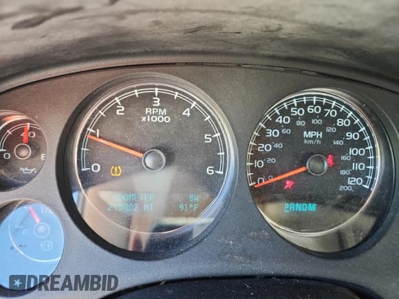 ✅ 2009 Chevrolet Suburban 2LT • VIN: 1GNFC26049R228636 • Lot: 84730885. Listed on Copart with 215,802 mi. Free auction sales archive from the USA and detailed vehicle history report at DreamBid. Image 9.