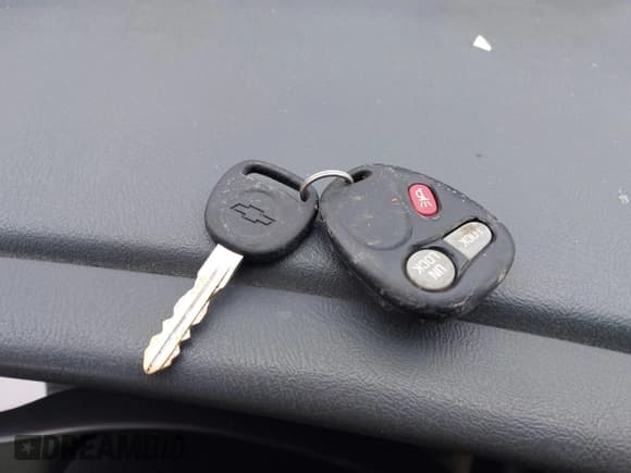 ✅ 2002 Chevrolet Silverado 2500HD LS • VIN: 1GCHK23102F149277 • Лот: 41465273. Опубликован ранее на IAAI с пробегом 225 299 миль. Бесплатный доступ к архиву аукционных продаж из США и подробный отчёт об истории автомобиля на DreamBid. Изображение 11.