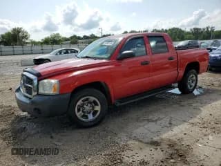 ✅ 2005 Dodge Dakota ST • VIN: 1D7HE28K15S119697 • Lot: 64600145. Wystawiony na Copart z przebiegiem 124 491 mil. Bezpłatny archiwum sprzedaży aukcyjnych z USA i szczegółowy raport historii pojazdu na DreamBid. Zdjęcie 1.