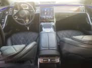 ✅ 2021 Mercedes-Benz S 580 • VIN: W1K6G7GB1MA044102 • Lot: 64453773. Wystawiony na Copart z przebiegiem 18 562 mil. Bezpłatny archiwum sprzedaży aukcyjnych z USA i szczegółowy raport historii pojazdu na DreamBid. Zdjęcie 8.
