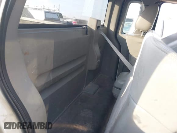 ✅ 2008 Ford F-150 XL • VIN: 1FTRF12298KD02039 • Lot: 43227265. Listed on IAAI with 173,329 mi. Free auction sales archive from the USA and detailed vehicle history report at DreamBid. Image 8.