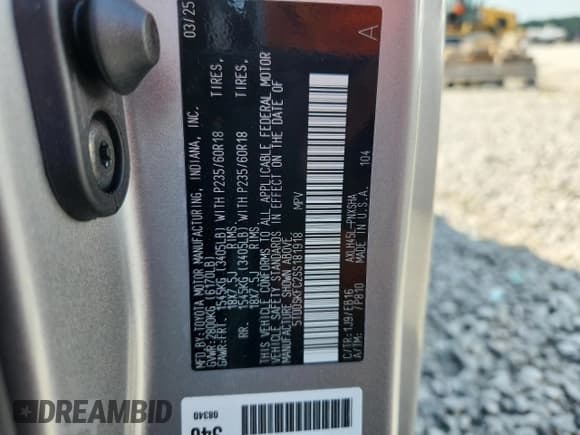 ✅ 2025 Toyota Sienna XSE • VIN: 5TDDSKFC2SS181918 • Lot: 63647505. Listed on Copart with 23,507 mi. Free auction sales archive from the USA and detailed vehicle history report at DreamBid. Image 13.