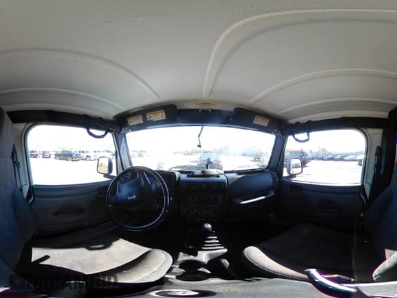 ✅ 2004 Jeep Wrangler Rubicon • VIN: 1J4FA69S34P778038 • Lot: 43519860. Wystawiony na IAAI z przebiegiem 145 217 mil. Bezpłatny archiwum sprzedaży aukcyjnych z USA i szczegółowy raport historii pojazdu na DreamBid. Zdjęcie 18.