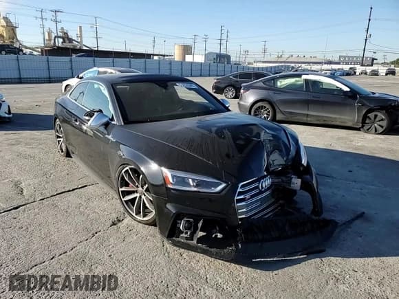 ✅ 2018 Audi S5 Prestige • VIN: WAUR4AF5XJA013139 • Лот: 50236595. Опубликован ранее на Copart с пробегом 37 038 миль. Бесплатный доступ к архиву аукционных продаж из США и подробный отчёт об истории автомобиля на DreamBid. Изображение 10.