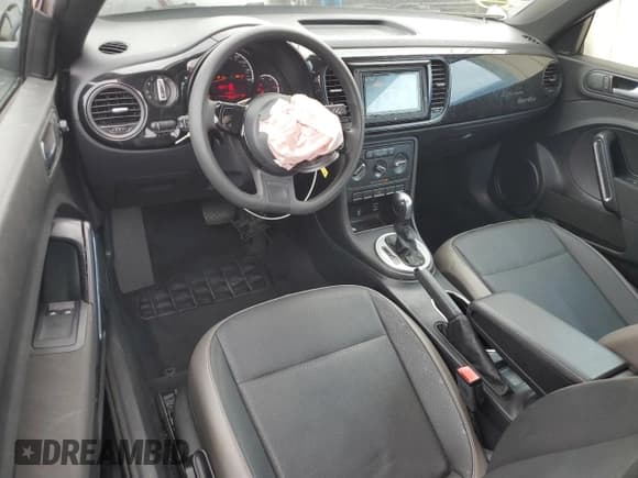 ✅ 2015 Volkswagen Beetle Fleet Edition • VIN: 3VWF17AT2FM647740 • Lot: 67149103. Listed on Copart with 79,154 mi. Free auction sales archive from the USA and detailed vehicle history report at DreamBid. Image 8.