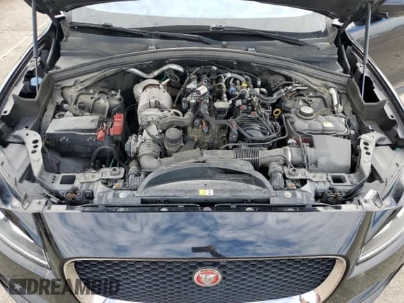 ✅ 2017 Jaguar F-Pace 20d Premium • VIN: SADCJ2BN9HA087972 • Lot: 55808415. Listed on Copart with 96,074 mi. Free auction sales archive from the USA and detailed vehicle history report at DreamBid. Image 12.