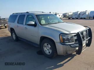 ✅ 2009 Chevrolet Suburban 2LT • VIN: 1GNFK26389R190745 • Lot: 43252001. Wystawiony na IAAI z przebiegiem 238 572 mil. Bezpłatny archiwum sprzedaży aukcyjnych z USA i szczegółowy raport historii pojazdu na DreamBid. Zdjęcie 1.