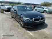 2022 BMW 3 Series 330i z VIN 3MW5R1J07N8C37031, wystawiony jako Copart lot #64571865 z przebiegiem 70 832 mil mil oraz Szkoda całkowita • Salvage title. Historia ofert i sprzedaży dostępna na DreamBid. Obrazek 13.