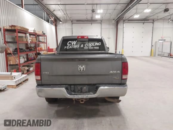 ✅ 2009 Dodge 1500 TRX • VIN: 1D3HV18P09S803945 • Lot: 41465266. Wystawiony na IAAI z przebiegiem 277 671 mil. Bezpłatny archiwum sprzedaży aukcyjnych z USA i szczegółowy raport historii pojazdu na DreamBid. Zdjęcie 16.