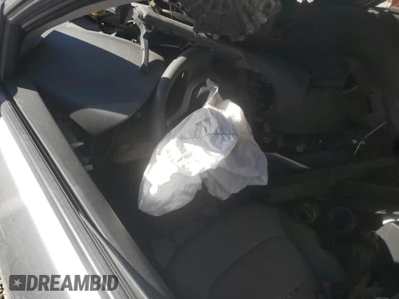 ✅ 2017 Hyundai Elantra SE • VIN: 5NPD74LF4HH079305 • Lot: 84813915. Listed on Copart with Not provided. Free auction sales archive from the USA and detailed vehicle history report at DreamBid. Image 8.