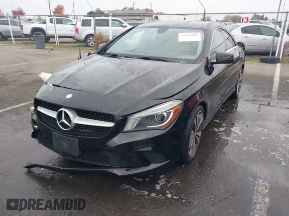 ✅ 2014 Mercedes-Benz CLA 250 • VIN: WDDSJ4EB4EN053582 • Lot: 43795783. Listed on IAAI with 139,891 mi. Free auction sales archive from the USA and detailed vehicle history report at DreamBid. Image 2.