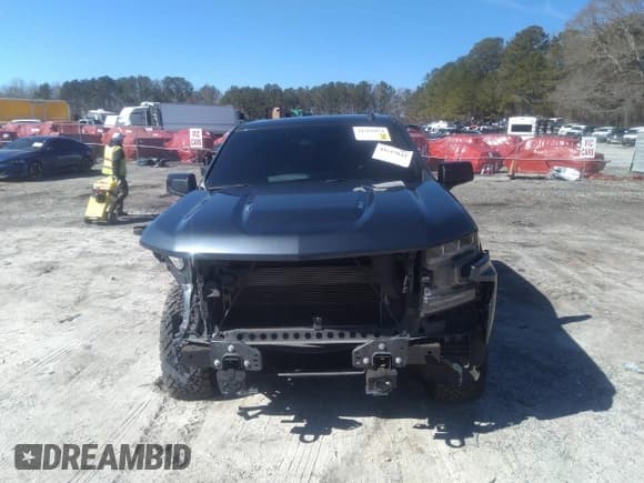 ✅ 2020 Chevrolet Silverado 1500 RST • VIN: 1GCUYEEL6LZ264236 • Lot: 41617642. Wystawiony na IAAI z przebiegiem 127 123 mil. Bezpłatny archiwum sprzedaży aukcyjnych z USA i szczegółowy raport historii pojazdu na DreamBid. Zdjęcie 13.