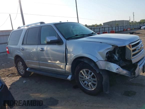 ✅ 2013 Ford Expedition Limited • VIN: 1FMJU1K58DEF31801 • Lot: 43536973. Listed on IAAI with 142,287 mi. Free auction sales archive from the USA and detailed vehicle history report at DreamBid. Image 13.