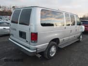 ✅ 2008 Ford Econoline Passenger XL • VIN: 1FBNE31L28DB25625 • Lot: 43749380. Wystawiony na IAAI z przebiegiem 137 270 mil. Bezpłatny archiwum sprzedaży aukcyjnych z USA i szczegółowy raport historii pojazdu na DreamBid. Zdjęcie 4.