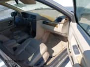 ✅ 1998 Volvo S70 • VIN: YV1LS5676W1501965 • Лот: 42794923. Опубликован ранее на IAAI с пробегом 315 001 миль. Бесплатный доступ к архиву аукционных продаж из США и подробный отчёт об истории автомобиля на DreamBid. Изображение 5.