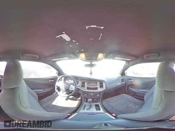 ✅ 2012 Dodge Charger SE • VIN: 2C3CDXBG6CH202916 • Lot: 82659015. Wystawiony na Copart z przebiegiem 236 826 mil. Bezpłatny archiwum sprzedaży aukcyjnych z USA i szczegółowy raport historii pojazdu na DreamBid. Zdjęcie 14.