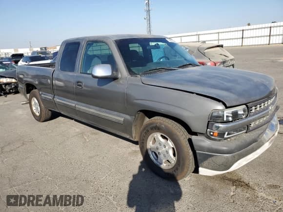 ✅ 2002 Chevrolet Silverado 1500 LS • VIN: 2GCEC19V221224928 • Лот: 76802344. Опубликован ранее на Copart с пробегом 169 775 миль. Бесплатный доступ к архиву аукционных продаж из США и подробный отчёт об истории автомобиля на DreamBid. Изображение 4.