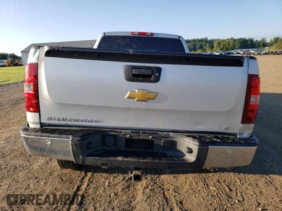 ✅ 2013 Chevrolet Silverado 1500 LT • VIN: 1GCRKSE75DZ134765 • Lot: 68374484. Listed on Copart with 128,738 mi. Free auction sales archive from the USA and detailed vehicle history report at DreamBid. Image 6.