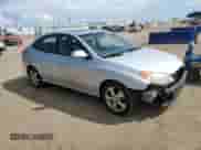 2008 Hyundai Elantra GLS z VIN KMHDU46D08U583872, wystawiony jako Copart lot #65808764 z przebiegiem 201 760 mil mil oraz Szkoda całkowita • Salvage title. Historia ofert i sprzedaży dostępna na DreamBid. Obrazek 4.