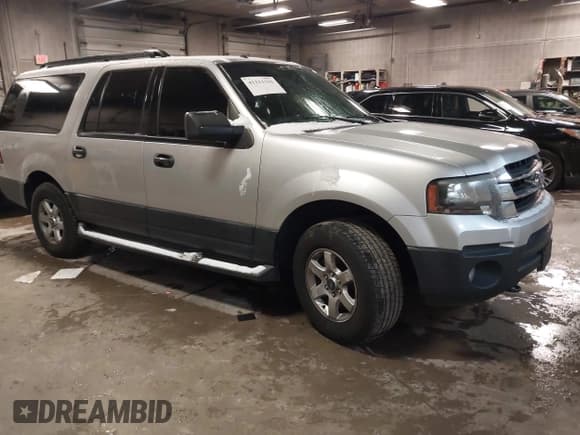 ✅ 2017 Ford Expedition Max XL • VIN: 1FMJK1GT1HEA41798 • Lot: 41113331. Wystawiony na IAAI z przebiegiem 153 338 mil. Bezpłatny archiwum sprzedaży aukcyjnych z USA i szczegółowy raport historii pojazdu na DreamBid. Zdjęcie 1.