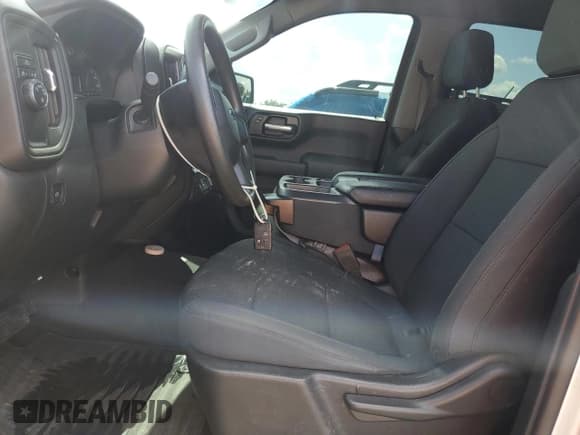 ✅ 2021 Chevrolet Silverado 1500 Custom • VIN: 1GCPWBEK0MZ320861 • Lot: 75819544. Wystawiony na Copart z przebiegiem 40 713 mil. Bezpłatny archiwum sprzedaży aukcyjnych z USA i szczegółowy raport historii pojazdu na DreamBid. Zdjęcie 7.