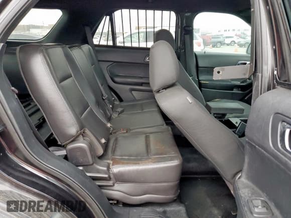 ✅ 2016 Ford Police Interceptor Utility • VIN: 1FM5K8AR5GGD16437 • Lot: 55273485. Wystawiony na Copart z przebiegiem 134 199 mil. Bezpłatny archiwum sprzedaży aukcyjnych z USA i szczegółowy raport historii pojazdu na DreamBid. Zdjęcie 11.