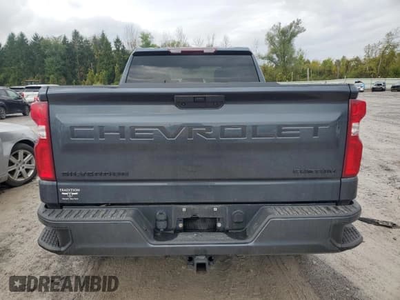 ✅ 2021 Chevrolet Silverado 1500 Custom • VIN: 1GCRYBEK0MZ220357 • Lot: 72959844. Wystawiony na Copart z przebiegiem 36 676 mil. Bezpłatny archiwum sprzedaży aukcyjnych z USA i szczegółowy raport historii pojazdu na DreamBid. Zdjęcie 6.