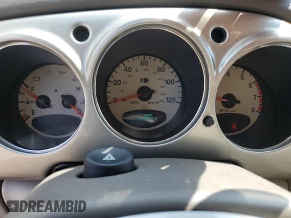 ✅ 2002 Chrysler PT Cruiser Limited • VIN: 3C8FY68B92T261563 • Lot: 65761675. Listed on Copart with 77,824 mi. Free auction sales archive from the USA and detailed vehicle history report at DreamBid. Image 9.