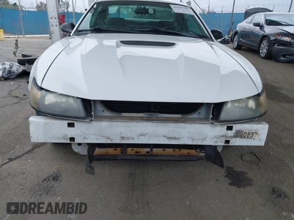 ✅ 2001 Ford Mustang Standard • VIN: 1FAFP40411F111810 • Lot: 42191705. Listed on IAAI with 180,413 mi. Free auction sales archive from the USA and detailed vehicle history report at DreamBid. Image 6.
