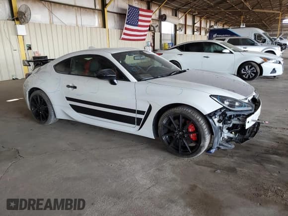 ✅ 2024 Toyota 86 TRUENO Edition • VIN: JF1ZNBM12R8750396 • Lot: 60548785. Listed on Copart with 11,004 mi. Free auction sales archive from the USA and detailed vehicle history report at DreamBid. Image 4.