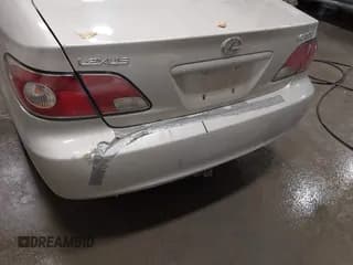 ✅ 2003 Lexus ES 300 • VIN: JTHBF30G130123069 • Lot: 43243374. Wystawiony na IAAI z przebiegiem 226 984 mil. Bezpłatny archiwum sprzedaży aukcyjnych z USA i szczegółowy raport historii pojazdu na DreamBid. Zdjęcie 6.