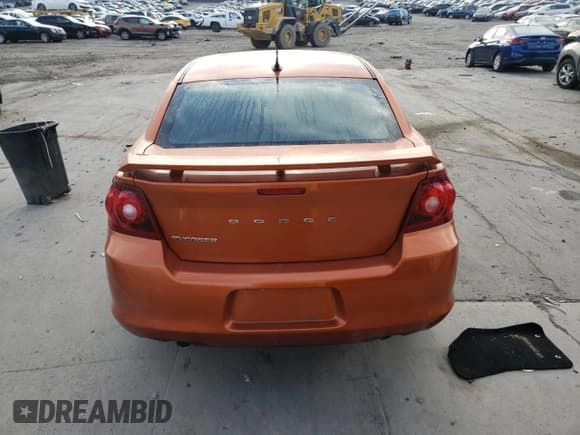✅ 2011 Dodge Avenger Heat • VIN: 1B3BD1FG1BN575190 • Лот: 80925964. Опубликован ранее на Copart с пробегом 111 624 миль. Бесплатный доступ к архиву аукционных продаж из США и подробный отчёт об истории автомобиля на DreamBid. Изображение 6.