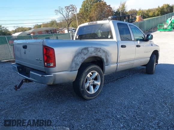 ✅ 2005 Dodge 1500 SLT • VIN: 1D7HU18D45S268071 • Лот: 43604193. Опубликован ранее на IAAI с пробегом 165 617 миль. Бесплатный доступ к архиву аукционных продаж из США и подробный отчёт об истории автомобиля на DreamBid. Изображение 4.