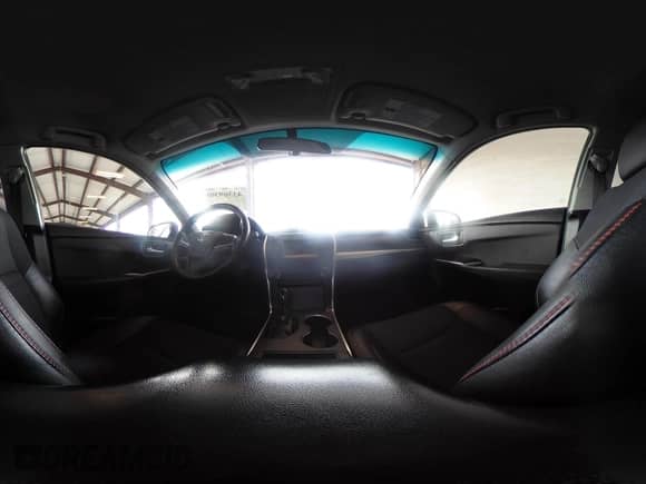 2016 Toyota Camry LE z VIN 4T1BF1FK8GU245813, wystawiony jako IAAI lot #43369308 z przebiegiem 97 361 mil mil oraz . Historia ofert i sprzedaży dostępna na DreamBid. Obrazek 19.