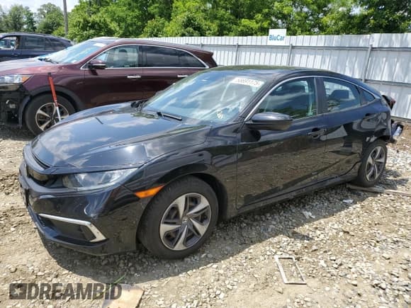 ✅ 2020 Honda Civic LX • VIN: 2HGFC2F61LH540810 • Лот: 58691175. Опубликован ранее на Copart с пробегом 61 863 миль. Бесплатный доступ к архиву аукционных продаж из США и подробный отчёт об истории автомобиля на DreamBid. Изображение 1.