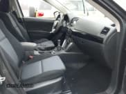 ✅ 2013 Mazda CX-5 Sport • VIN: JM3KE2BE8D0128062 • Lot: 43729276. Wystawiony na IAAI z przebiegiem 134 095 mil. Bezpłatny archiwum sprzedaży aukcyjnych z USA i szczegółowy raport historii pojazdu na DreamBid. Zdjęcie 5.