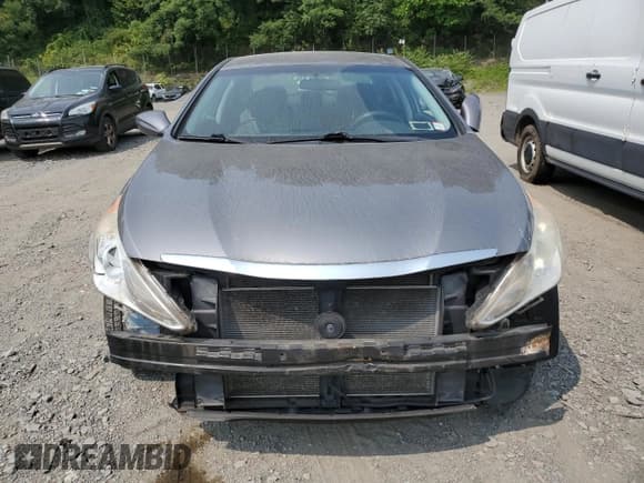 ✅ 2011 Hyundai Sonata GLS • VIN: 5NPEB4AC1BH028153 • Lot: 67413034. Listed on Copart with 119,829 mi. Free auction sales archive from the USA and detailed vehicle history report at DreamBid. Image 5.