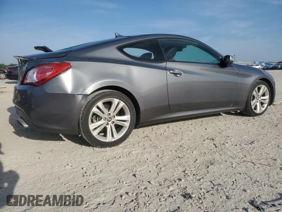 ✅ 2011 Hyundai Genesis Coupe Grand Touring • VIN: KMHHU6KH0BU046206 • Lot: 54148105. Wystawiony na Copart z przebiegiem 126 083 mil. Bezpłatny archiwum sprzedaży aukcyjnych z USA i szczegółowy raport historii pojazdu na DreamBid. Zdjęcie 3.