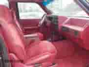 1993 Dodge Dakota with VIN 1B7FL26Y3PS225117, listed as a IAAI auction lot 42587109 with 137,543 mi miles and . Bid and sale history available at DreamBid. Image 8.