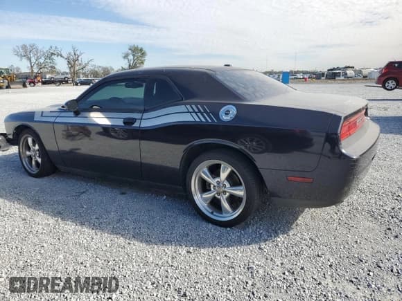 ✅ 2012 Dodge Challenger SXT • VIN: 2C3CDYAGXCH176697 • Lot: 87691325. Wystawiony na Copart z przebiegiem Nie podano. Bezpłatny archiwum sprzedaży aukcyjnych z USA i szczegółowy raport historii pojazdu na DreamBid. Zdjęcie 2.