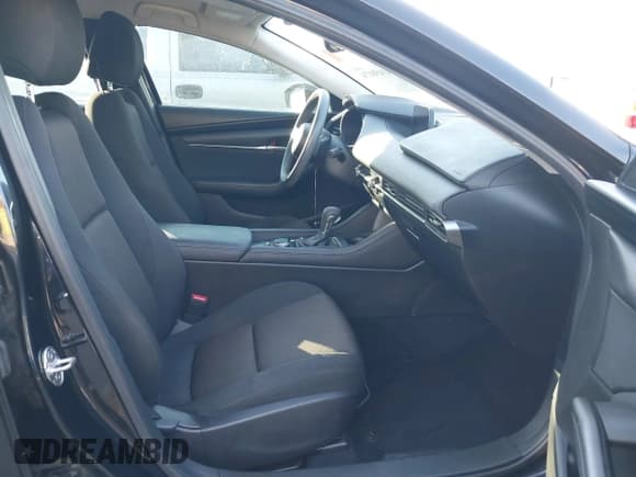 ✅ 2021 Mazda 3 S • VIN: 3MZBPAAL4MM204464 • Лот: 43458174. Опубликован ранее на IAAI с пробегом 90 345 миль. Бесплатный доступ к архиву аукционных продаж из США и подробный отчёт об истории автомобиля на DreamBid. Изображение 5.