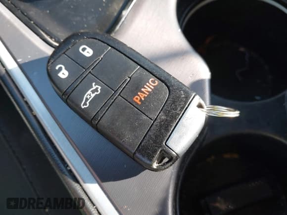 ✅ 2019 Dodge Challenger SXT • VIN: 2C3CDZAG4KH503311 • Лот: 43470425. Опубликован ранее на IAAI с пробегом 117 808 миль. Бесплатный доступ к архиву аукционных продаж из США и подробный отчёт об истории автомобиля на DreamBid. Изображение 11.