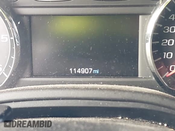 ✅ 2015 Chevrolet Suburban LT • VIN: 1GNSKJKC7FR233983 • Lot: 43635811. Wystawiony na IAAI z przebiegiem 114 907 mil. Bezpłatny archiwum sprzedaży aukcyjnych z USA i szczegółowy raport historii pojazdu na DreamBid. Zdjęcie 15.